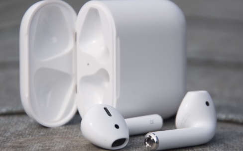 Première mise à jour firmware pour les AirPods WatchGeneration